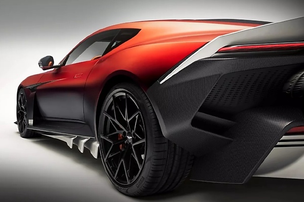 Photos : Aston Martin Valen - autojosh