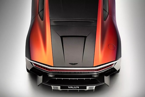 Photos : Aston Martin Valen - autojosh
