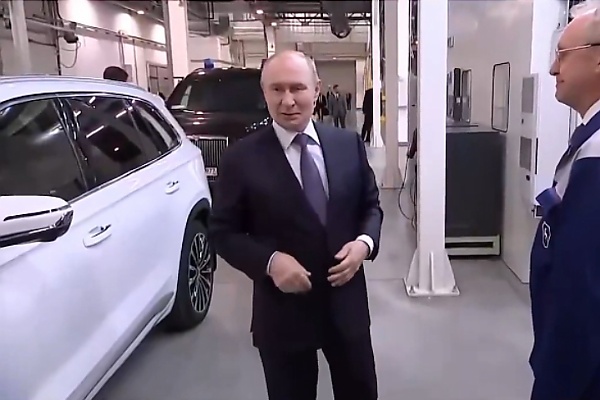 Putin Test-Drives Chinese-Designed Volga K50 Built At Former Volkswagen Plant - autojosh 