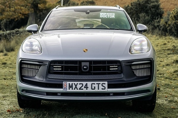 Why This Emergency Doctor Uses Rapid-response Porsche Macan GTS Instead Of An Ambulance - autojosh
