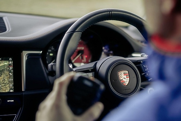 Why This Emergency Doctor Uses Rapid-response Porsche Macan GTS Instead Of An Ambulance - autojosh