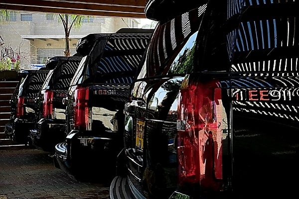 Throwback: Tony Elumelu Utilizing Israel’s Elite EE911 Armored VIP SUV Services - autojosh