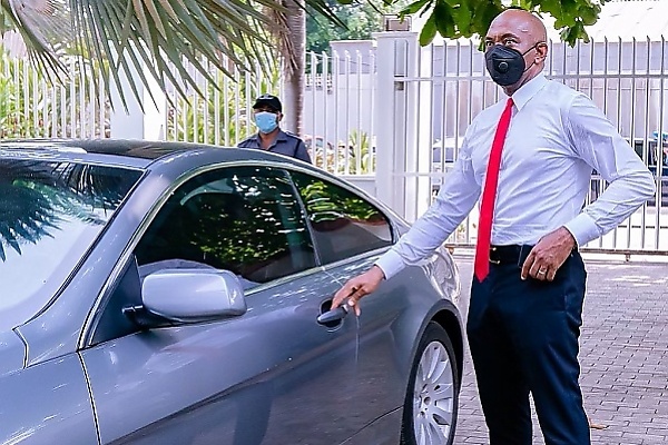 Throwback: Tony Elumelu Utilizing Israel’s Elite EE911 Armored VIP SUV Services - autojosh