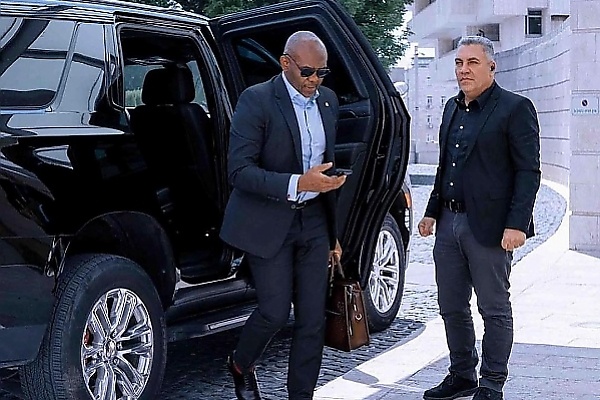 Throwback: Tony Elumelu Utilizing Israel’s Elite EE911 Armored VIP SUV Services - autojosh