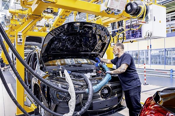 Mercedes-Benz Starts Production Of 657-km Range 2027 GLA Electric SUV