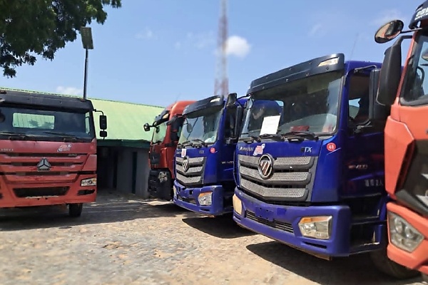 Anti-Smuggling: Kano/Jigawa Customs Seizes Vehicles With Fake Government License Plates - autojosh 