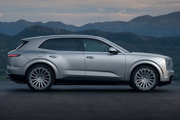 Photos: All-new 2027 Bentley Torcal