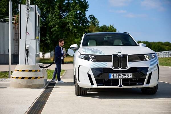 BMW Targets 750km Range As iX5 Hydrogen Enters Real-World Testing Ahead Of Production