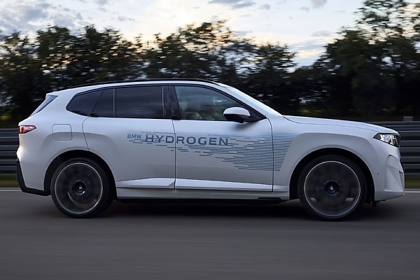 BMW Targets 750km Range As iX5 Hydrogen Enters Real-World Testing Ahead Of Production