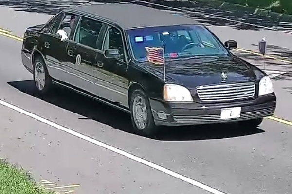 Police Impound Fake Armored ‘Beast’ Limo After Trump Look-alike’s Motorcade Stunt Violates Law - autojosh 
