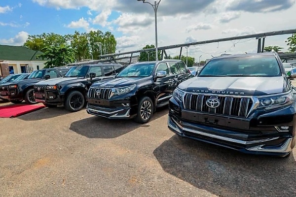 Gov Lawal Gives Zamfara Institutions New Vehicles, Including Toyota Prado SUVs, Warns Against Personal Use