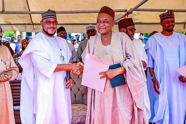 Gov Lawal Gives Zamfara Institutions New Vehicles, Including Toyota Prado SUVs, Warns Against Personal Use