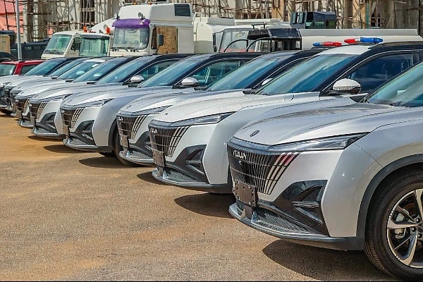 Gov Lawal Gives Zamfara Institutions New Vehicles, Including Toyota Prado SUVs, Warns Against Personal Use