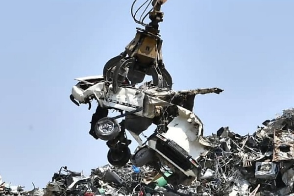 Kuwait Arrests Driver For Reckless Stunts, Forces Him To Watch His Car Get Crushed, Flattened Into Scrap Metal - autojosh