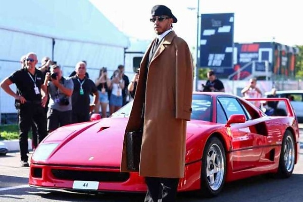 Italian GP: Lewis Hamilton Turns Heads With His Ferrari F40 — Why His “Dream” Car Is So Special - autojosh 