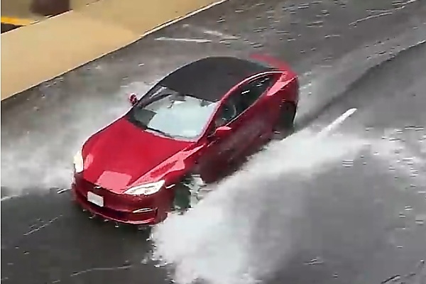 It’s Not China’s Floating Cars: Moment Raging Floodwater Sweeps Tesla Away In Connecticut