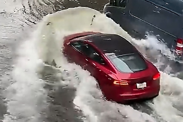 It’s Not China’s Floating Cars: Moment Raging Floodwater Sweeps Tesla Away In Connecticut