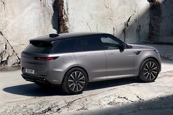 Range Rover Sport Electric Unveiled With 550-hp, 609 km Range