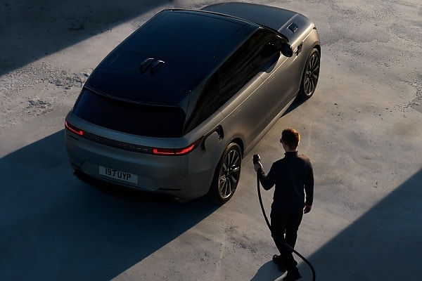 Range Rover Sport Electric Unveiled With 550-hp, 609 km Range