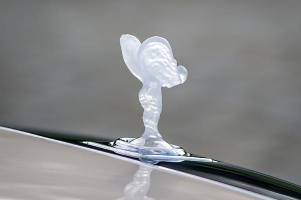 Rolls-Royce Phantom Hummingbird Unveiled With Abalone Shell Marquetry That Changes With Light
