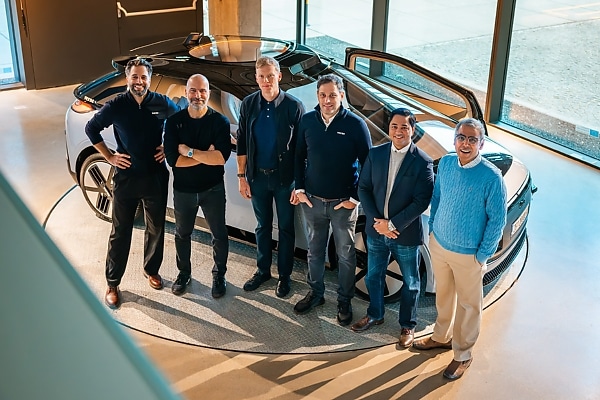 Uber CEO Tests Driverless Verne Robotaxi Ahead Of Steering-Wheel-Free Global Rollout