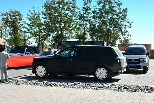 Rolls-Royce In Trouble? BYD’s Yangwang Spotted Testing Phantom And Cullinan Rivals With Suicide Doors