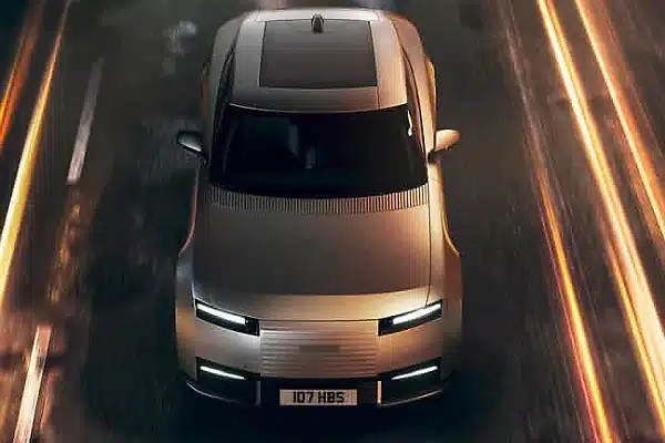JLR Unveils 2027 Jaguar Type 01: A 1,016-HP Electric GT With 400-Mile Range, $170,000 Price
