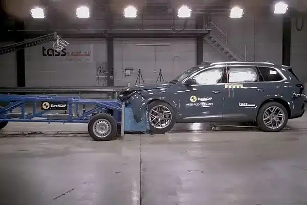 Audi Q7 Becomes First Production Model To Score 100% In Euro NCAP Post-Crash Safety Assessment