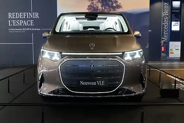 Child Crashes $109,000 Mercedes-Benz VLE Grand-Limousine Into Stand At 2026 Paris Motor Show