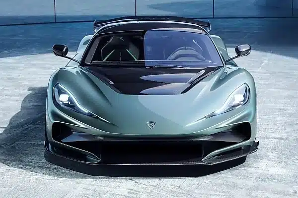 Mate Rimac Personally Delivers First-Ever ‘Tiffany Edition’ Nevera R To Customer