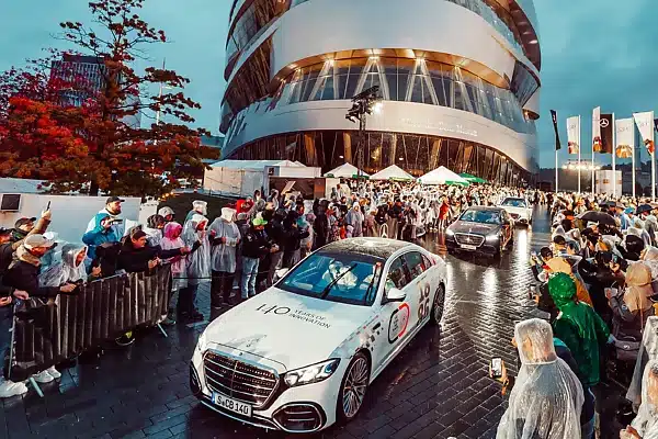 3 New Mercedes-Benz S-Classes Return To Germany After 9-Month, 65,000km Journey Across 55 Countries