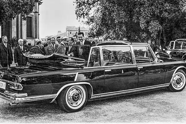 Mercedes-Benz Opens Vatican Exhibition Featuring 8 Historic Popemobiles Since 1930