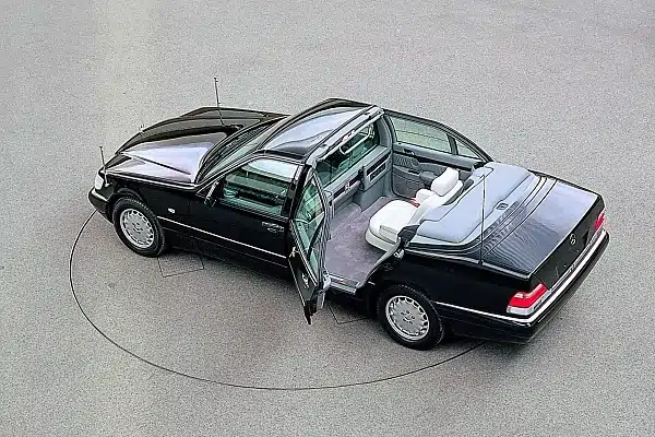 Mercedes-Benz Opens Vatican Exhibition Featuring 8 Historic Popemobiles Since 1930