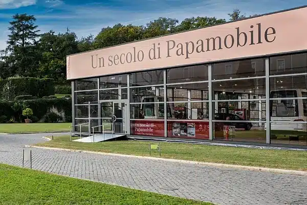 Mercedes-Benz Opens Vatican Exhibition Featuring 8 Historic Popemobiles Since 1930