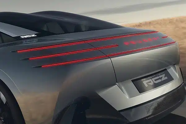 Peugeot RCZ Vision Debuts As 500-HP Electric Sports Coupé With 600 km Range, 10-Minute Charging