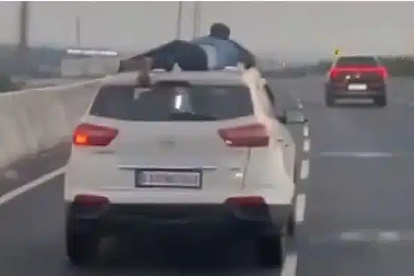Police Turns Spider-Man, Clings To Roof Of Speeding Hyundai Creta During 40km Anti-Smuggling Chase
